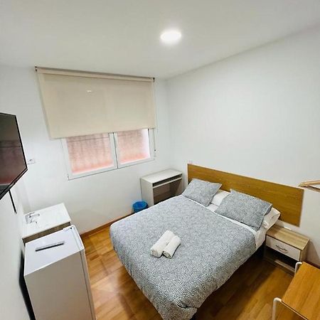 Hospedaje Colonia Vallecas Madrid Extérieur photo