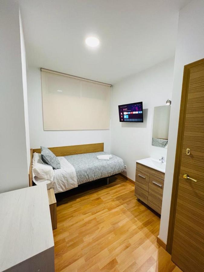 Hospedaje Colonia Vallecas Madrid Extérieur photo